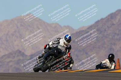 media/Oct-09-2022-SoCal Trackdays (Sun) [[95640aeeb6]]/Turn 9 (1pm)/